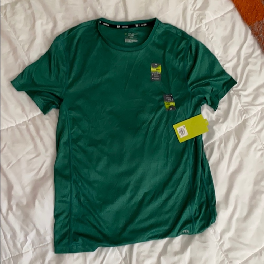 *SOLD* Tek Gear Dry Tek T-shirt